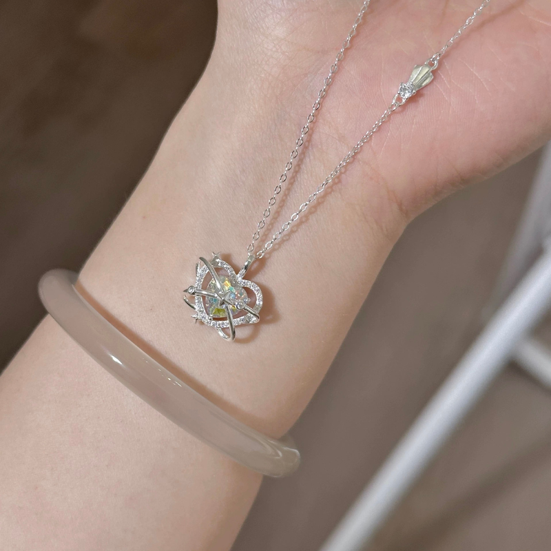 S925 Sterling Silver Heart-shaped Moonstone Necklace
