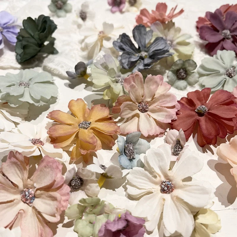Handmade Silk Flower DIY Material Kit (Includes 15 large flowers and 15 small flowers, 30 pieces in total)